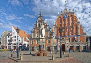 頑固な毛穴の黒ずみ対策にはどんな方法が効果的？